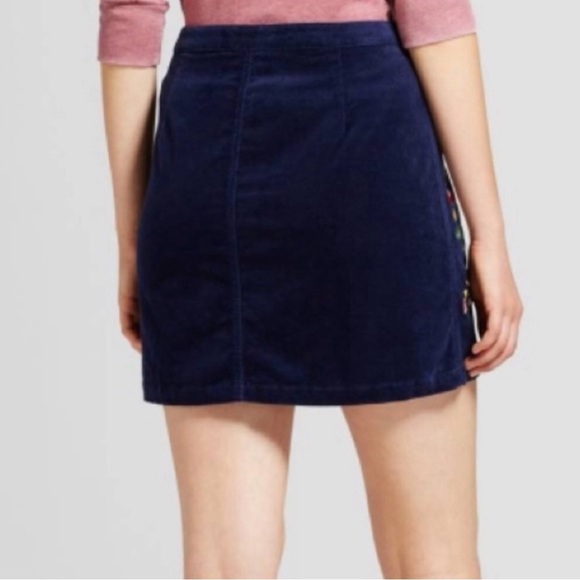 Mossimo Mini Skirt Womens Size 4 Blue Corduroy Floral Embroidered Stretch A Line - Picture 7 of 7